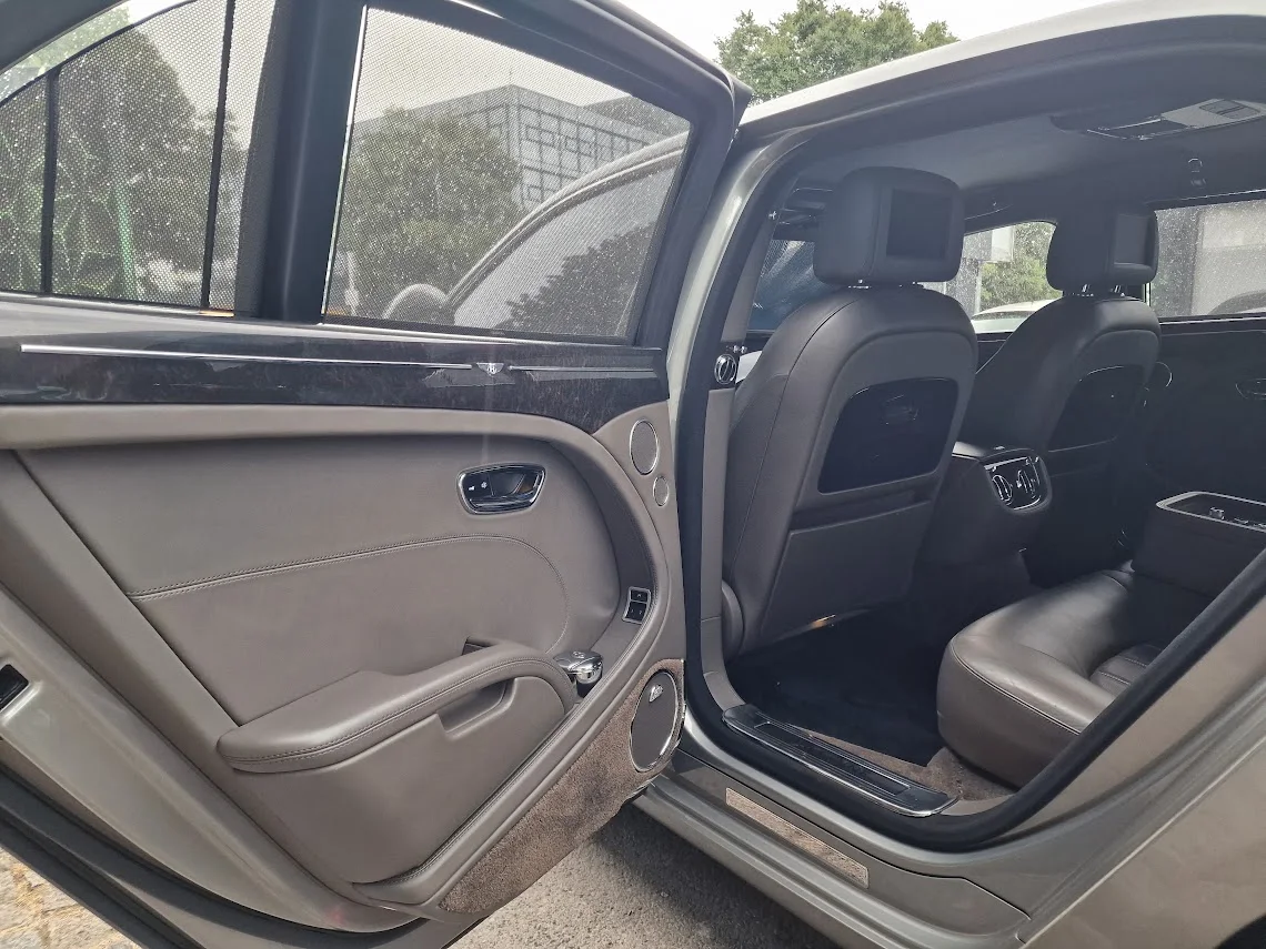 Der Fond — Bentley Mulsanne